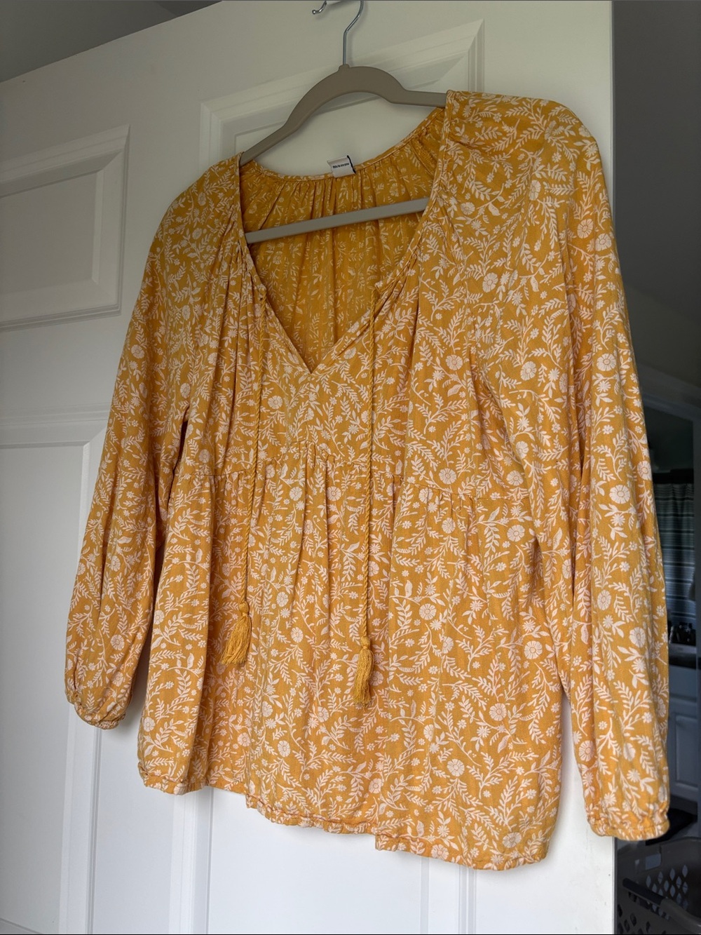 Old Navy Yellow Floral V-Neck Boho Blouse